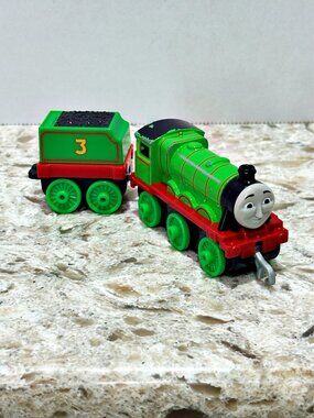 Thomas & Friends Henry #3 Train w Tender 2018 Mattel Diecast Take n Play